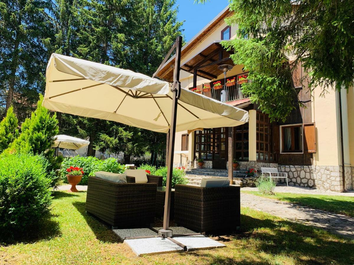 Villa Dei Pini Pescasseroli Eksteriør billede